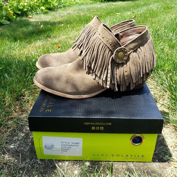 Very Volatile Shoes - Very Volatile Khaki Ankle Boots